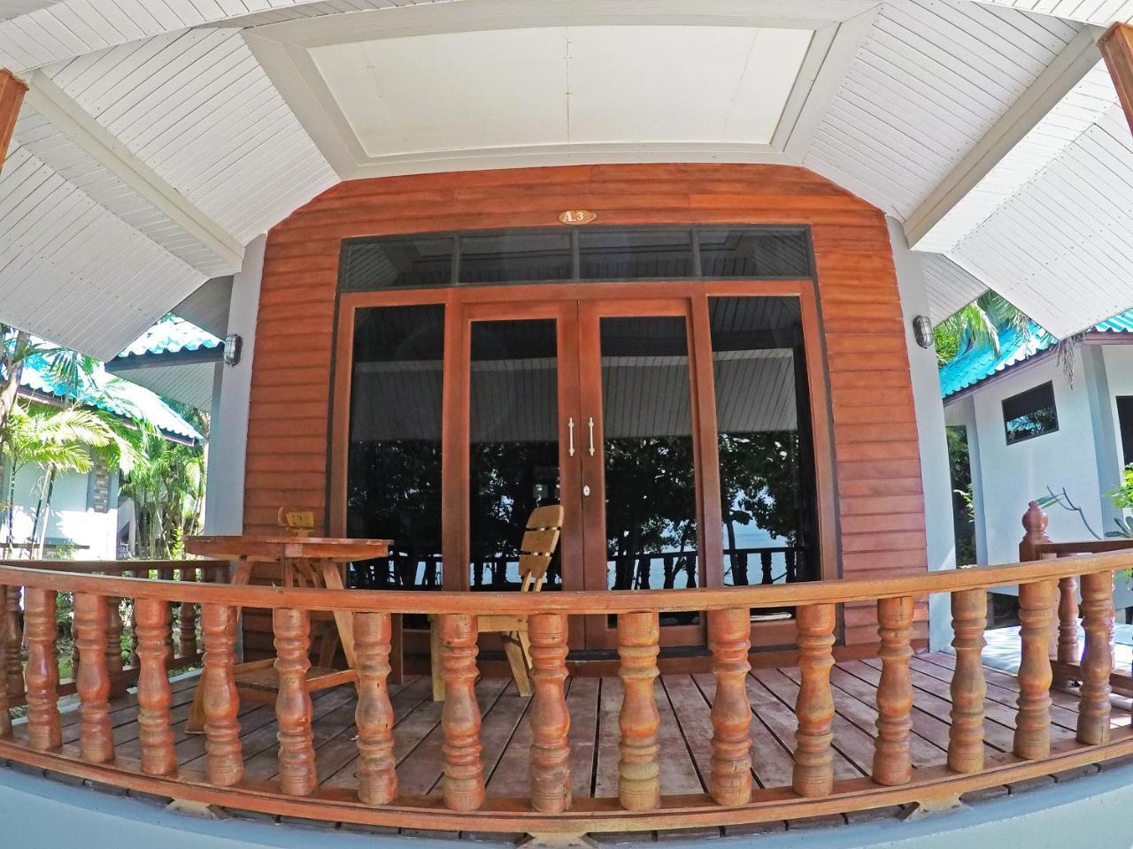 Dolphin Bay Beach Resort 코팡안 외부 사진