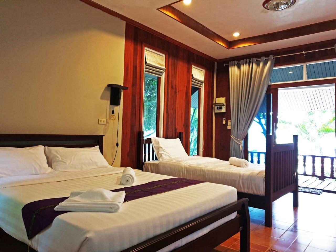Dolphin Bay Beach Resort 코팡안 외부 사진