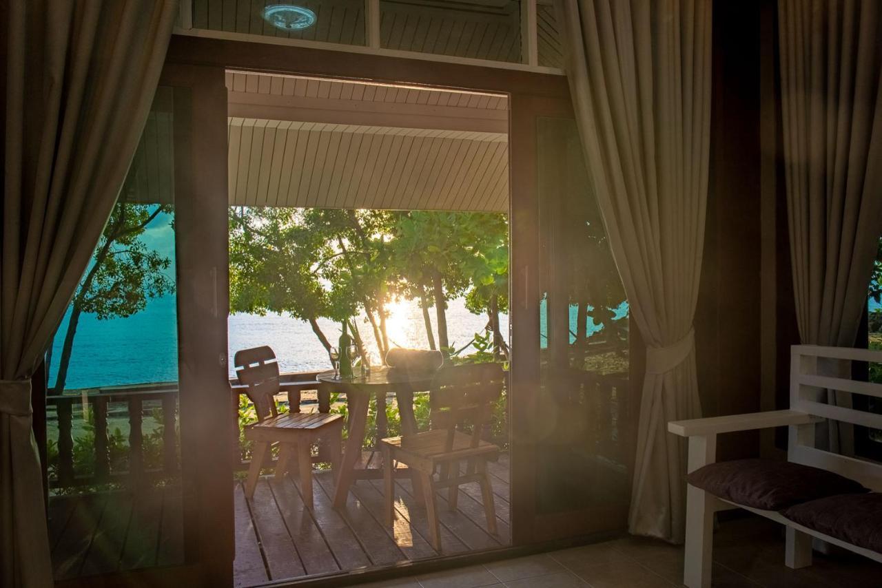 Dolphin Bay Beach Resort 코팡안 외부 사진