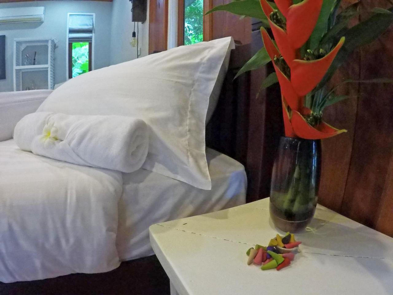 Dolphin Bay Beach Resort 코팡안 외부 사진